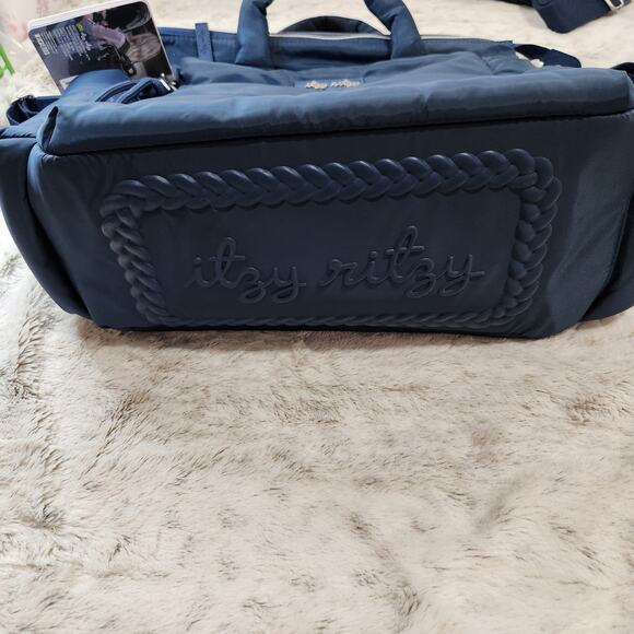 NWT Itzy Ritzy Chic Blue Puffer Dream Convertible Baby Diaper Bag - Picture 3 of 9